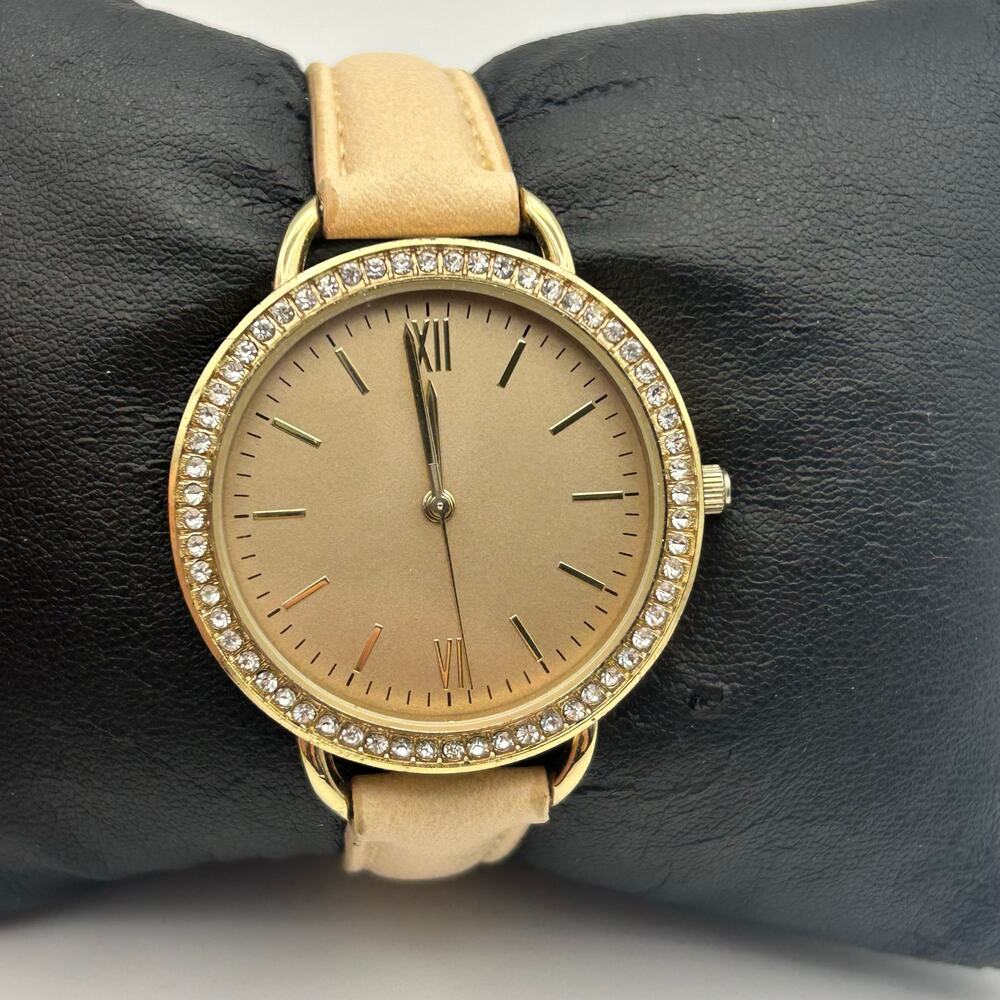 Accutime Watch Corp Women’s Minimalist Watch New Battery